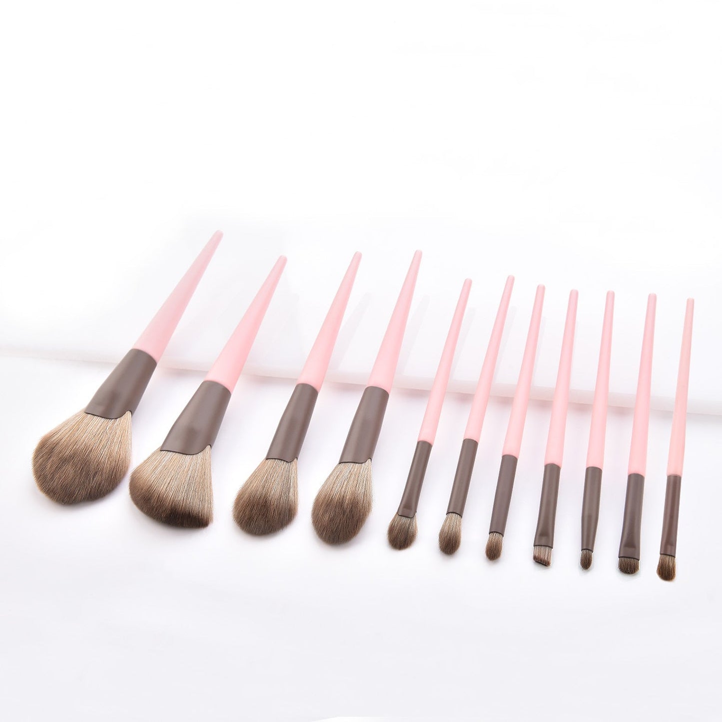 11pcs Makeup Brushes Set Cone Wooden Handle Foundation Eyeshadow Loose