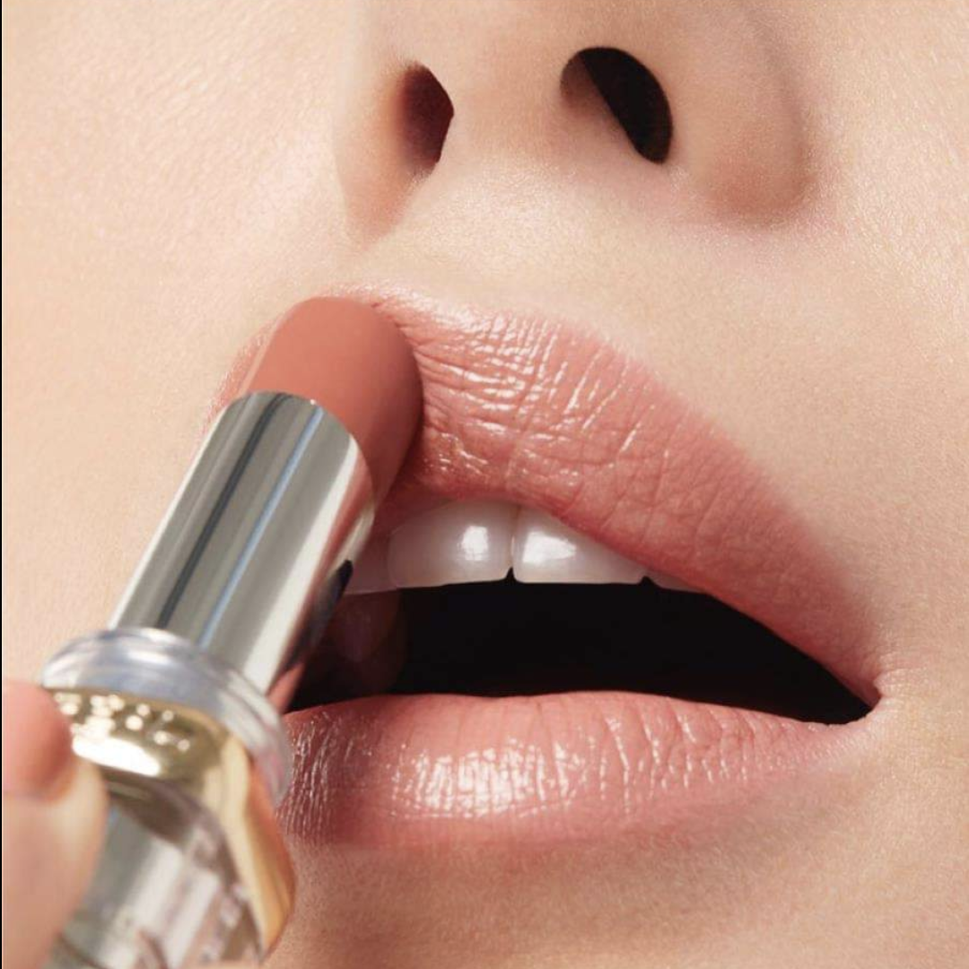 L'OREAL Colour Riche Shine Glossy Ultra Rich Lipstick