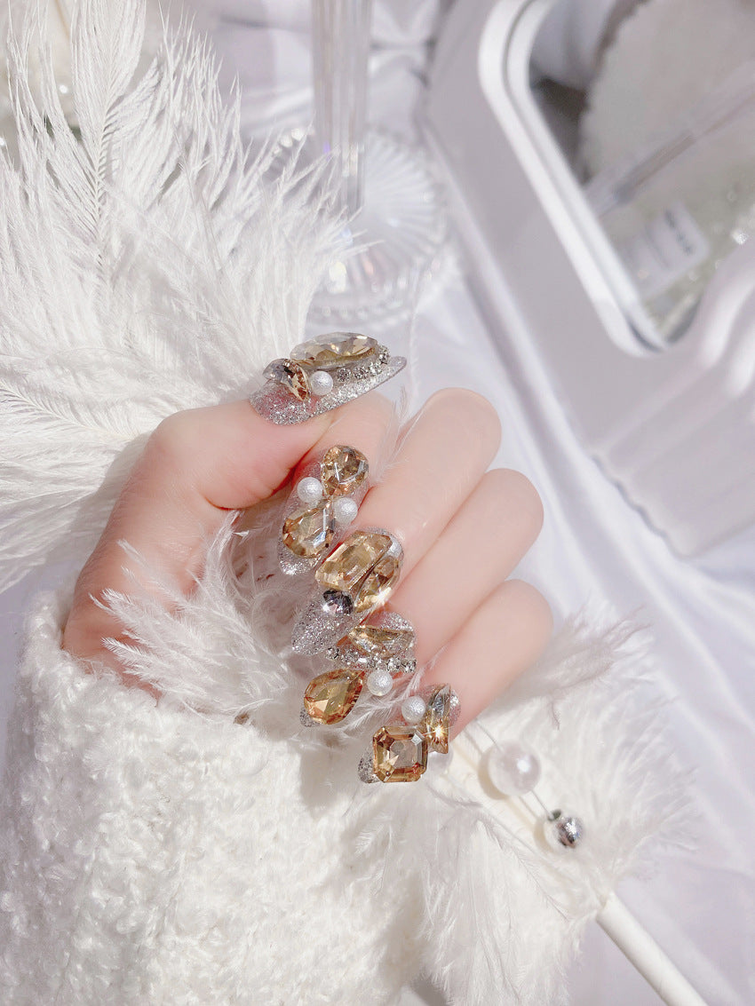 ﻿Radiant Elegance: Box Set of Sparkling Gem Fake Nails