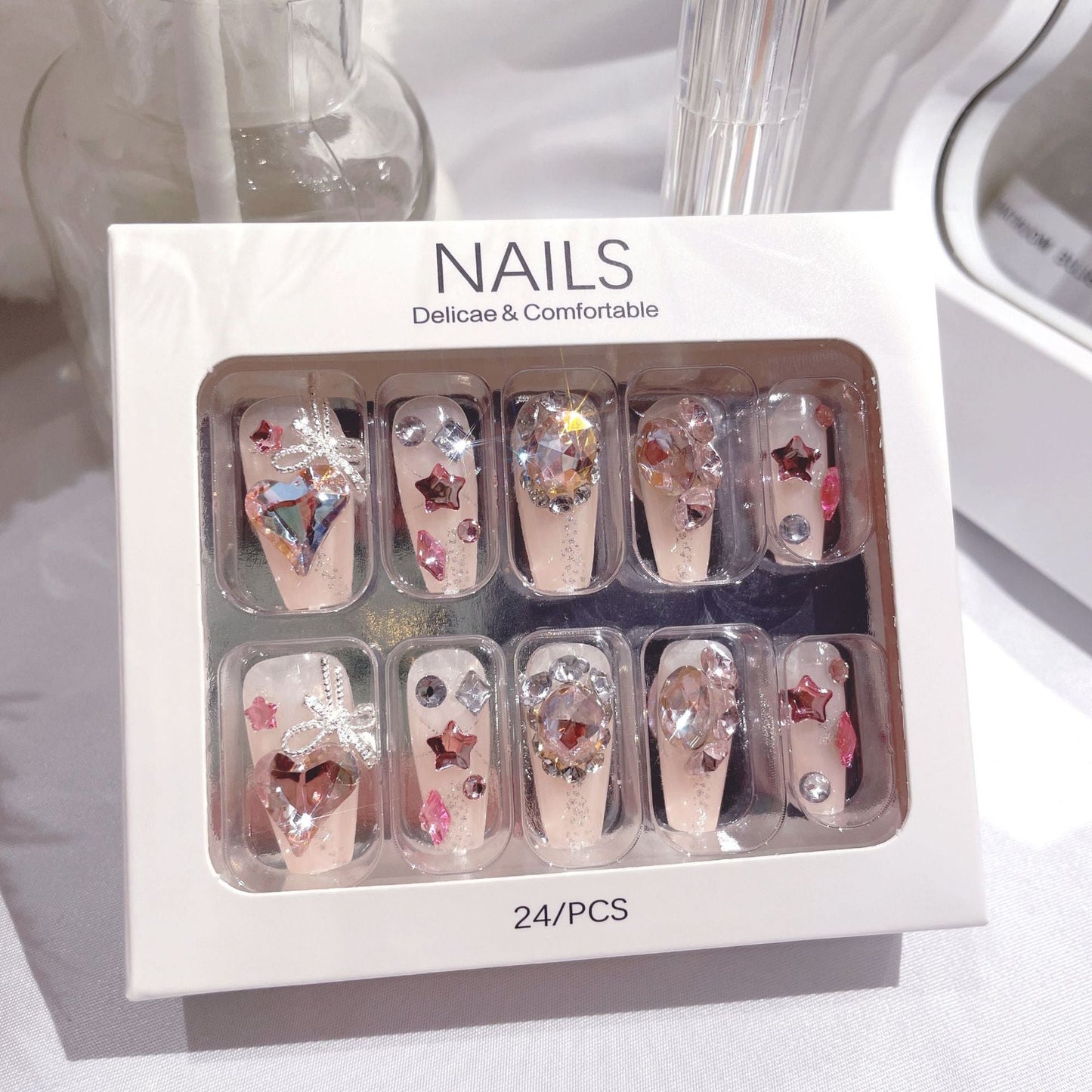 ﻿24-Piece Sparkling Gem Nail Art Patch